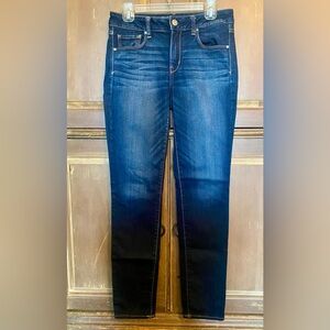 American Eagle Outfitters Jeans
Size 8 Long
